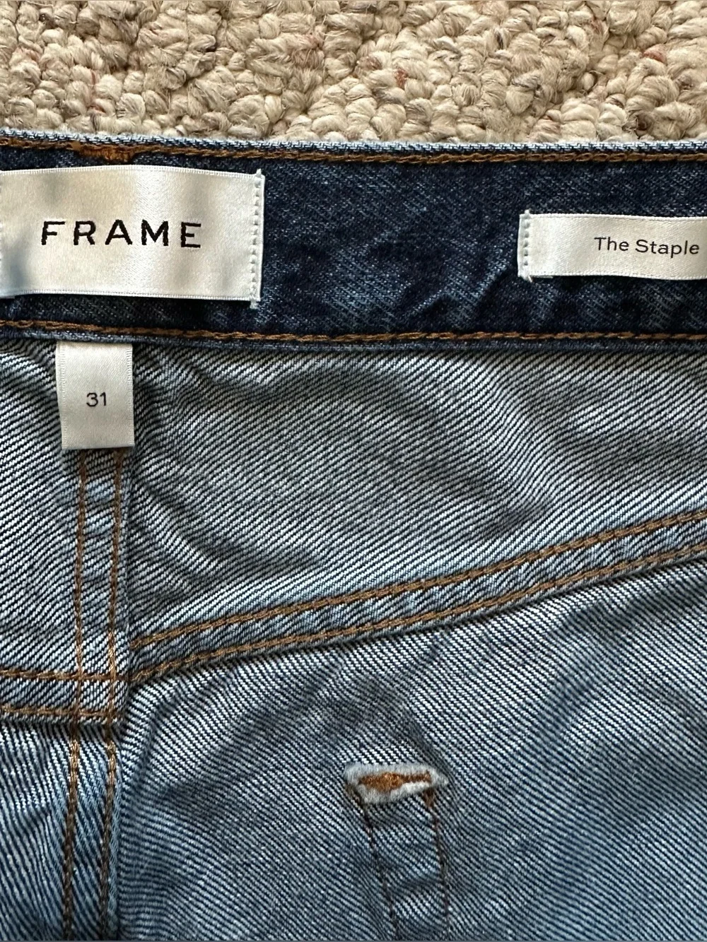 FRAME The Staple Straight-Leg Jeans - Picture 3 of 9